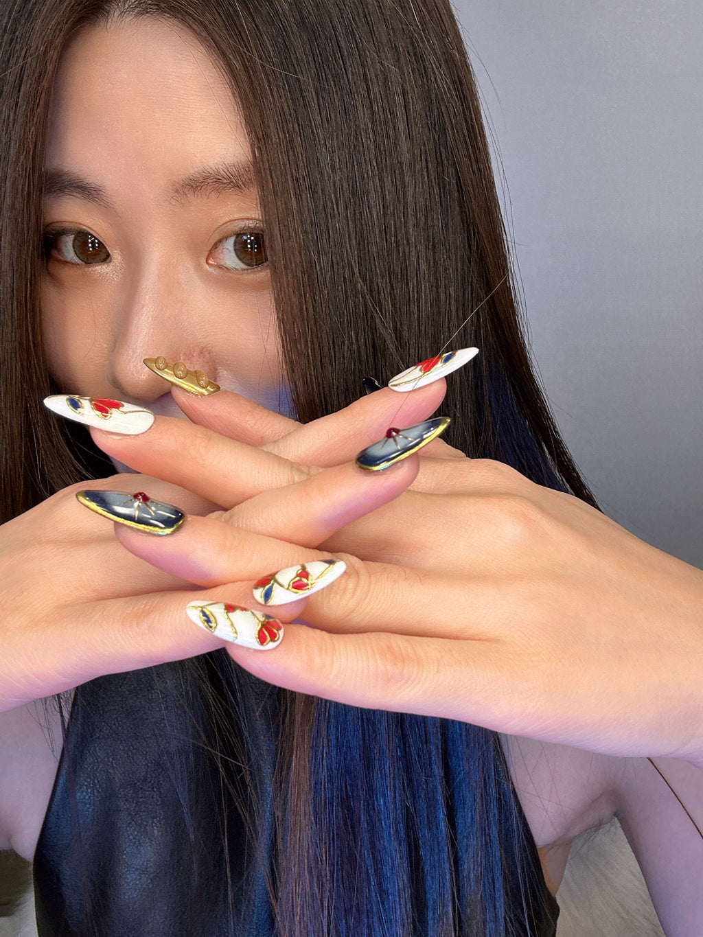 QModa 25-12S-4,PRIVATE SYMBOLS COLLECTION-Hard to Hold, 100% hand made craft press on nails