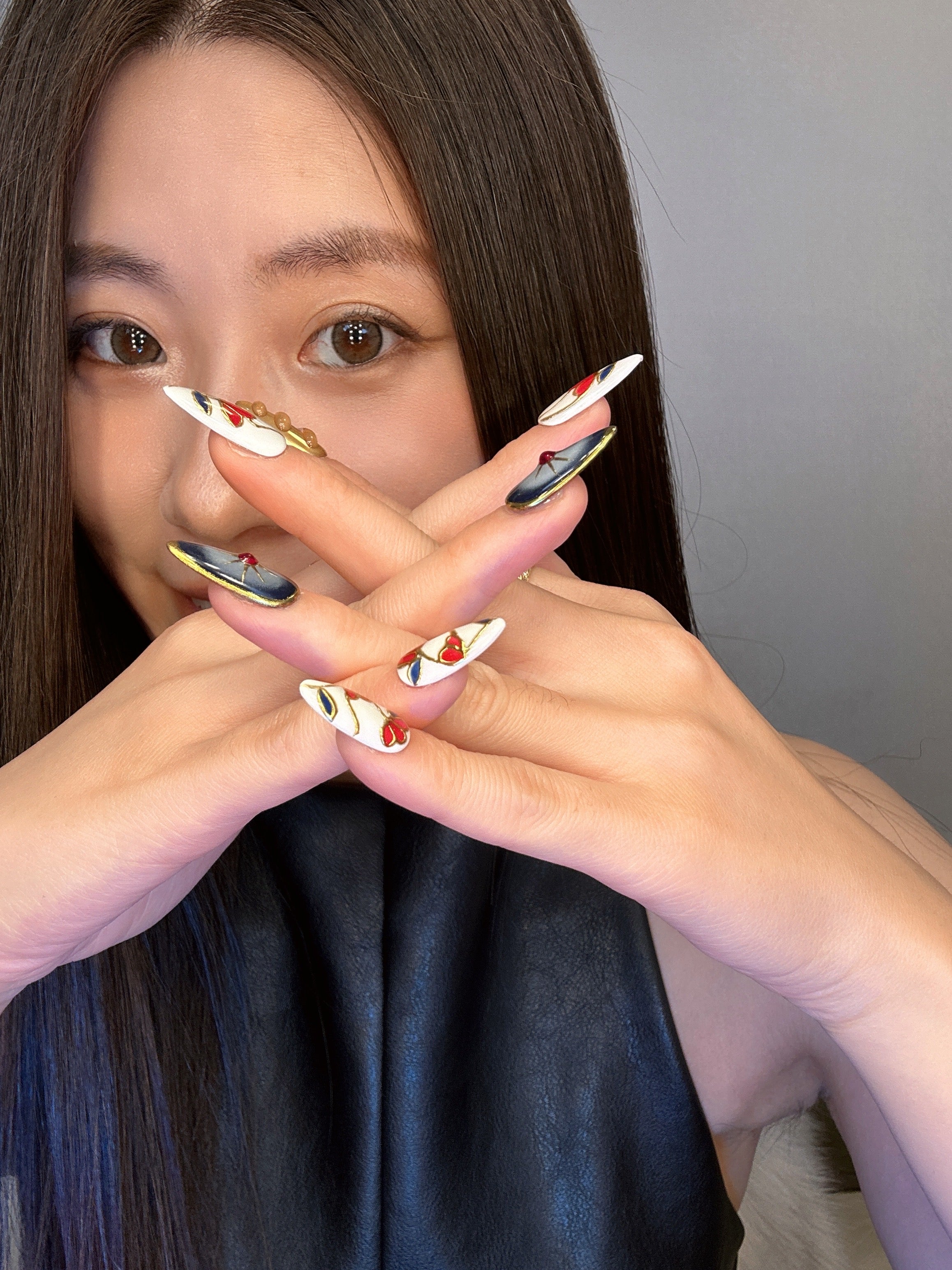 QModa 25-12S-4,PRIVATE SYMBOLS COLLECTION-Hard to Hold, 100% hand made craft press on nails