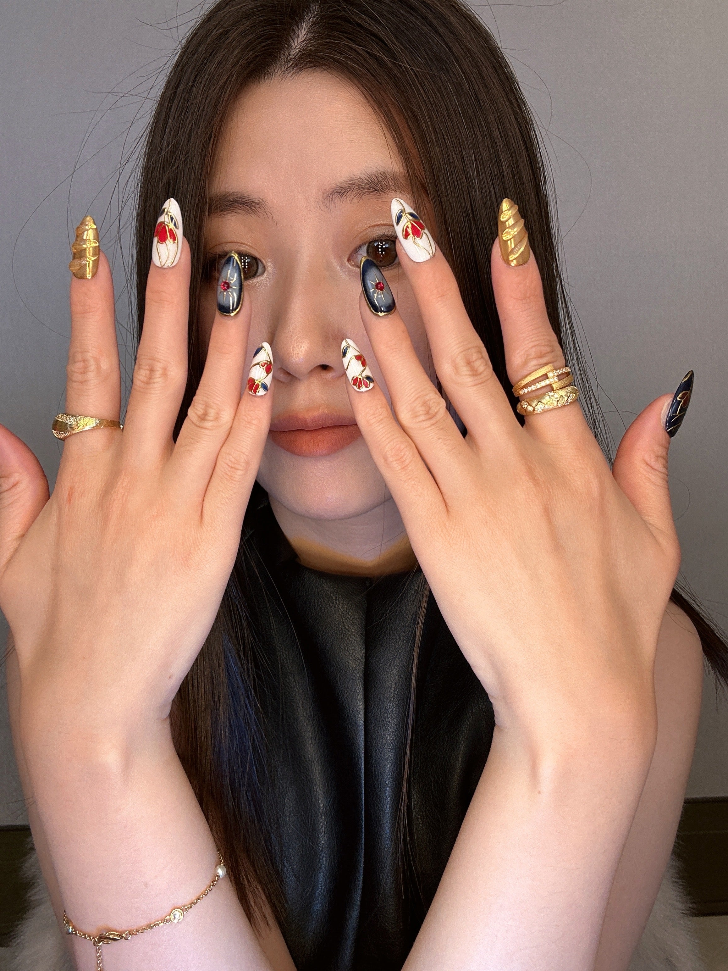 QModa 25-12S-4,PRIVATE SYMBOLS COLLECTION-Hard to Hold, 100% hand made craft press on nails